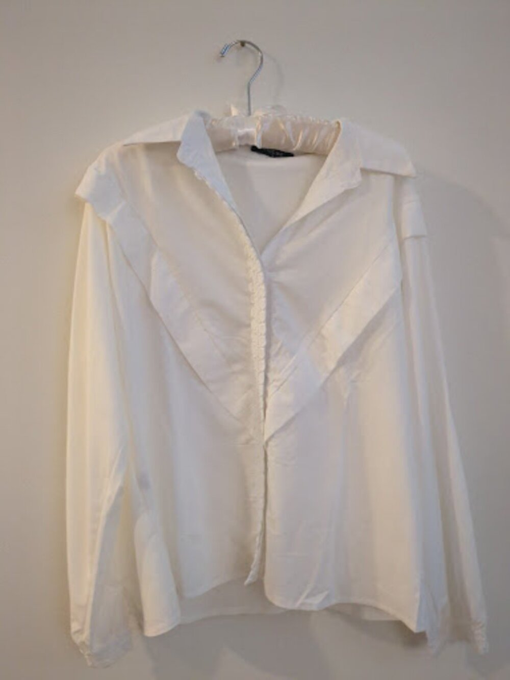 ChicMe White Romantic Blouse – Lace Trim Long Sleeve Button-Up – Size Medium